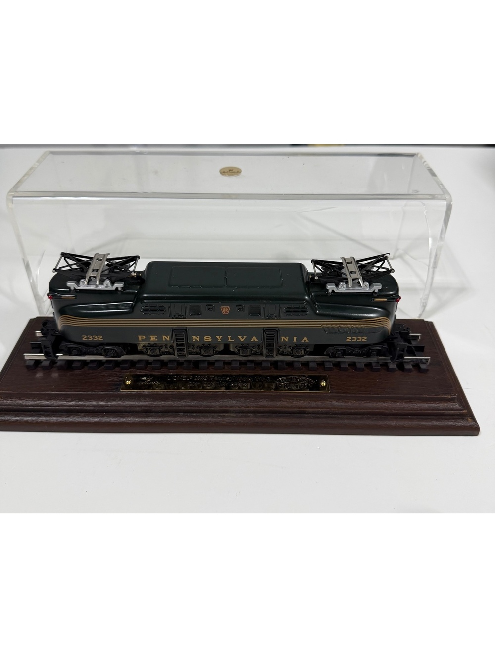 Hallmark American Railways Lionel 2332 Pennsylvania GG-1 Electric Locomotive